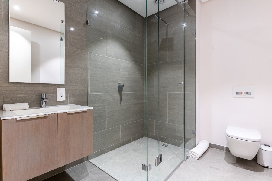 5 Bedroom Property for Sale in Clifton Western Cape